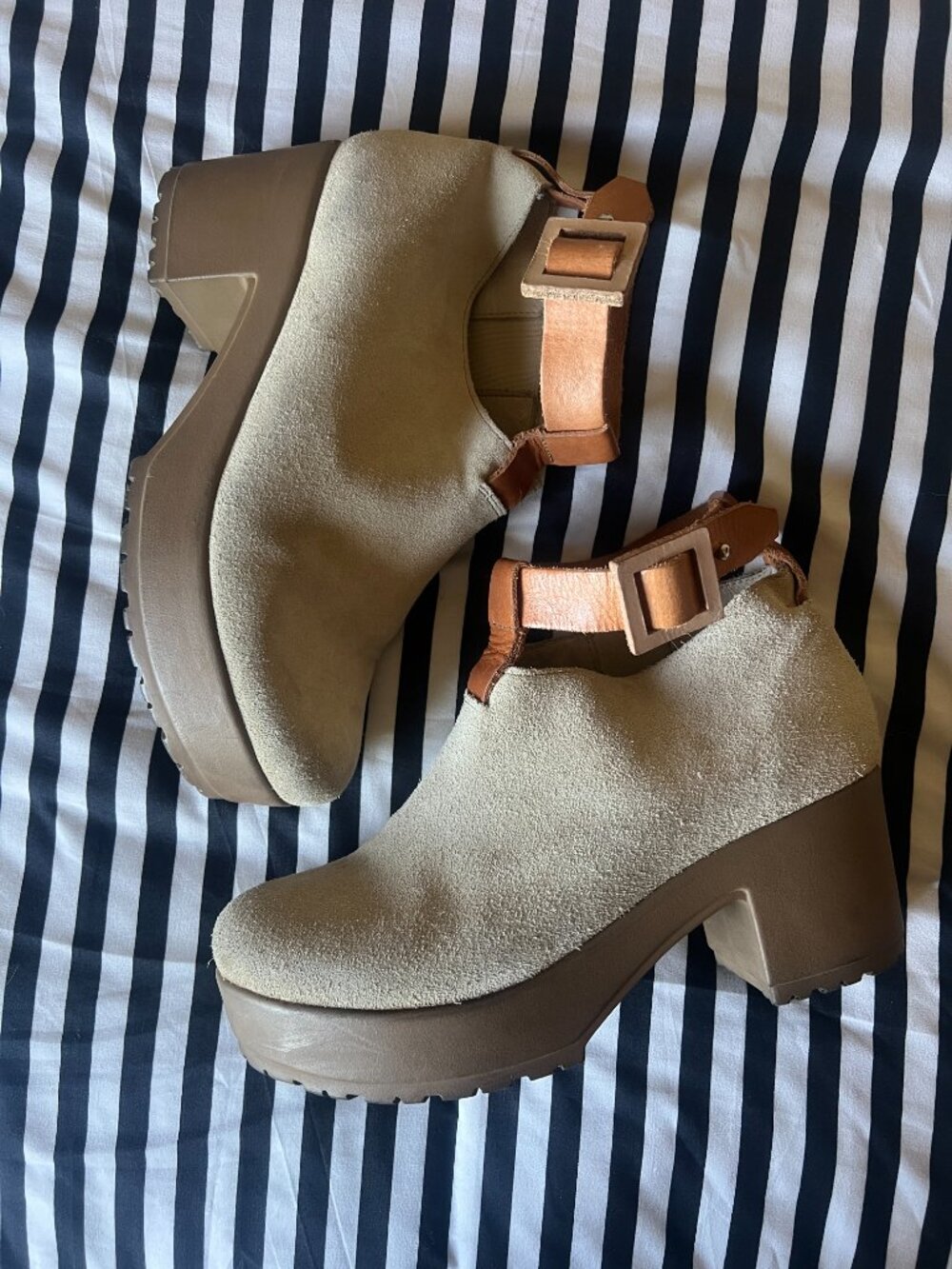 Cream Suede Platform Clog Booties Brown Leather Strap EU 39